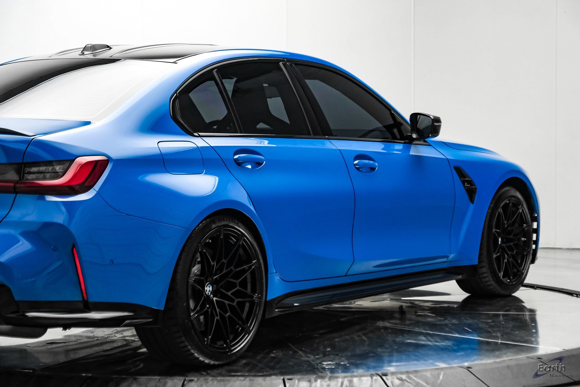 Used 2024 BMW M3 Competition w/ M Carbon Exterior Package AWD/4WD image 20