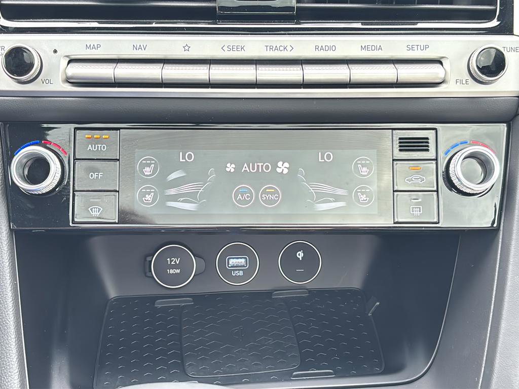 Certified 2025 Genesis G70 2.5T w/ Sport Prestige Package image 32