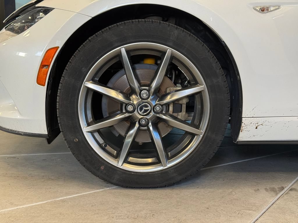 Used 2021 MAZDA MX-5 Miata Grand Touring RWD image 21