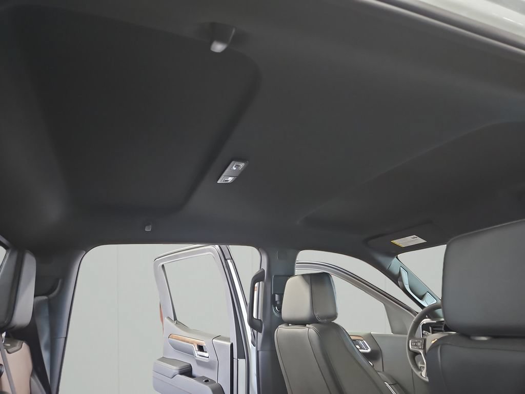 New 2026 Chevrolet Silverado 1500 High Country AWD/4WD image 15