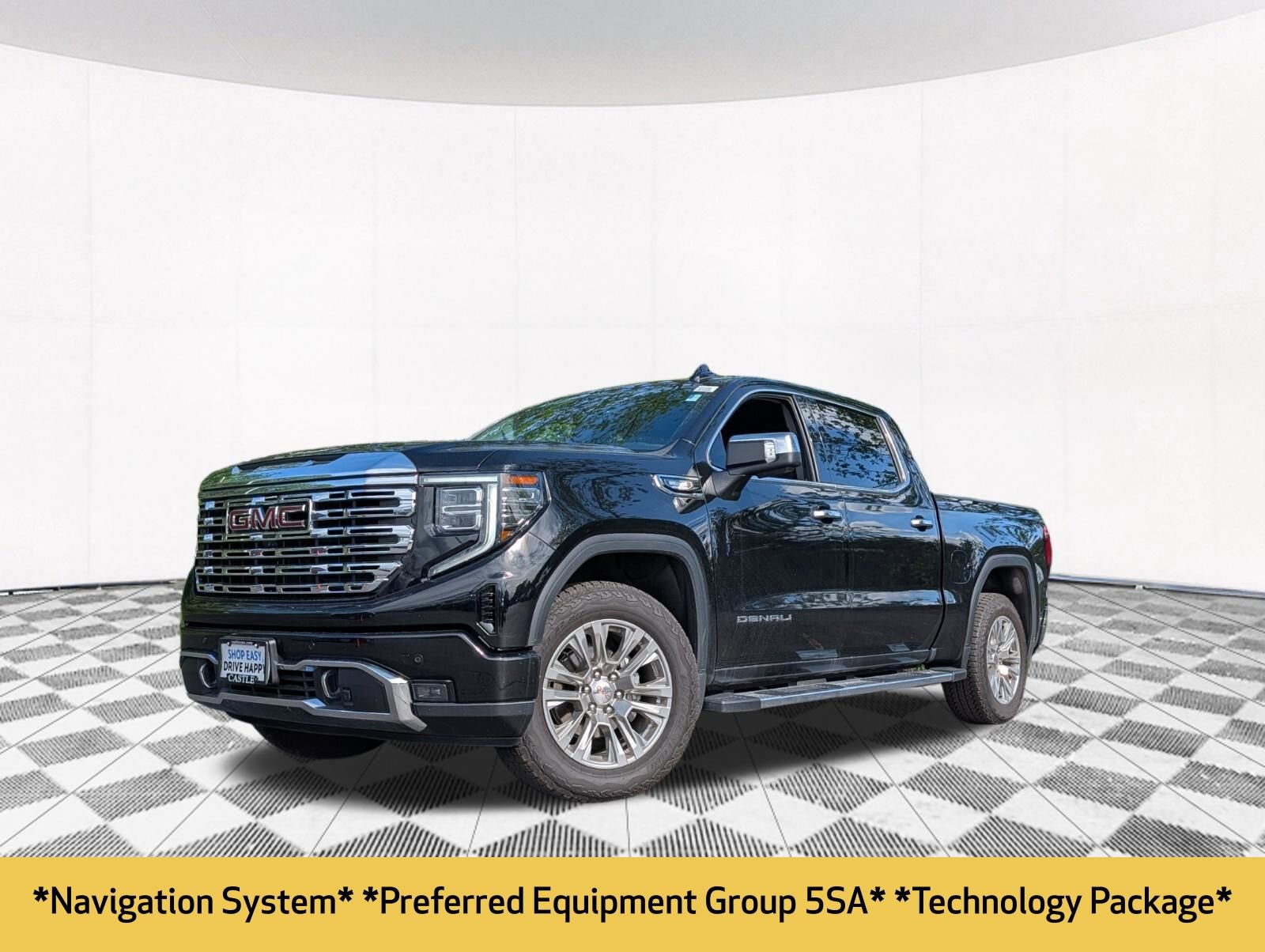 Used 2024 GMC Sierra 1500 Denali w/ Technology Package AWD/4WD image 2