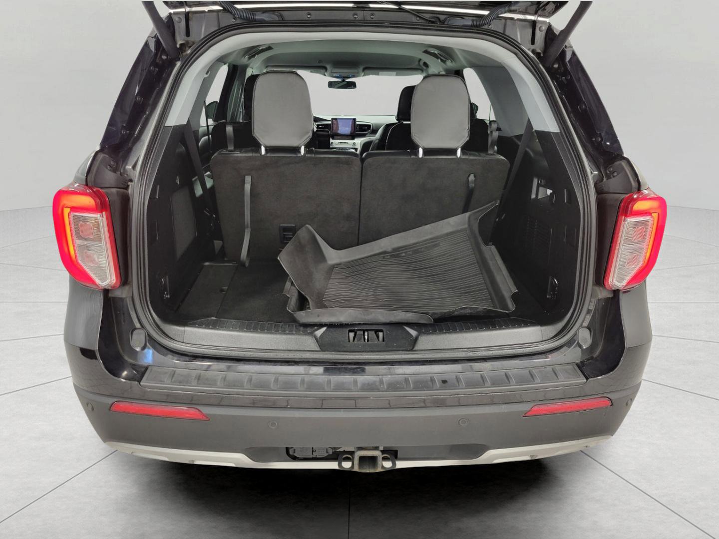 Used 2023 Ford Explorer XLT w/ Equipment Group 202A image 15