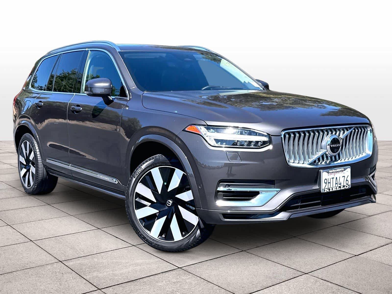 Used 2023 Volvo XC90 T8 Ultimate w/ Protection Package Premier AWD/4WD image 2