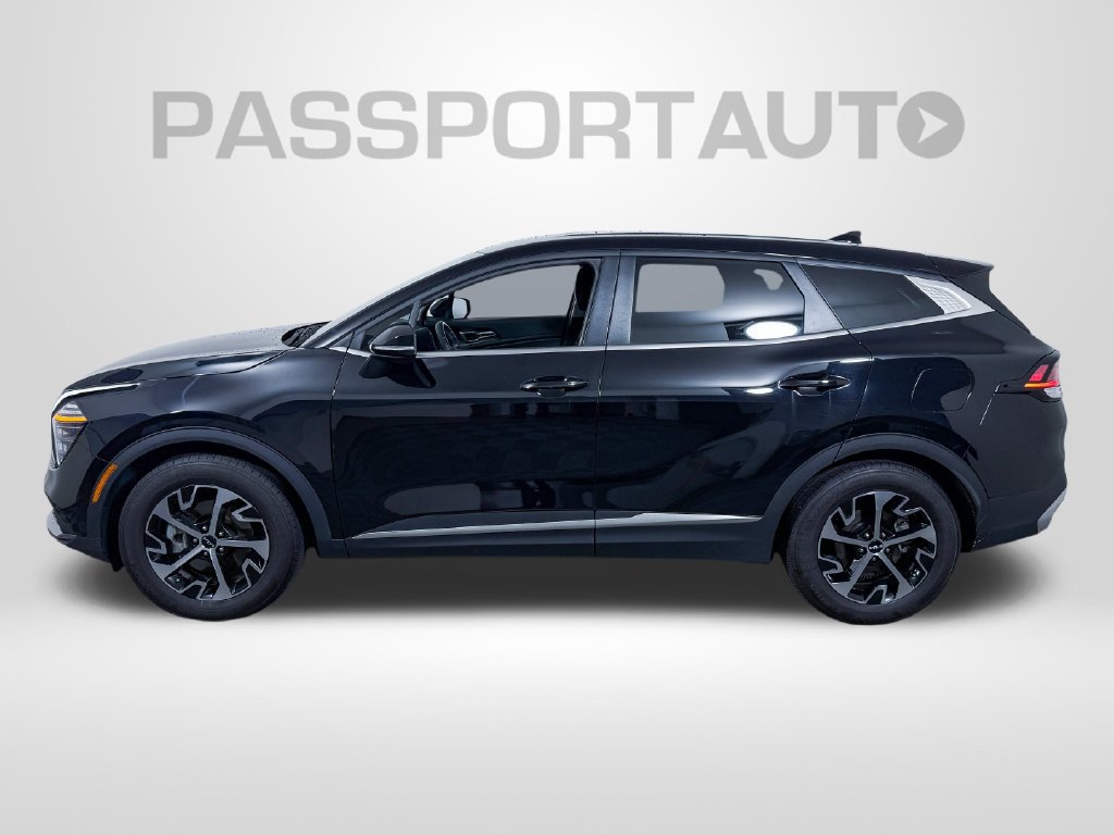 Used 2024 Kia Sportage EX FWD image 9