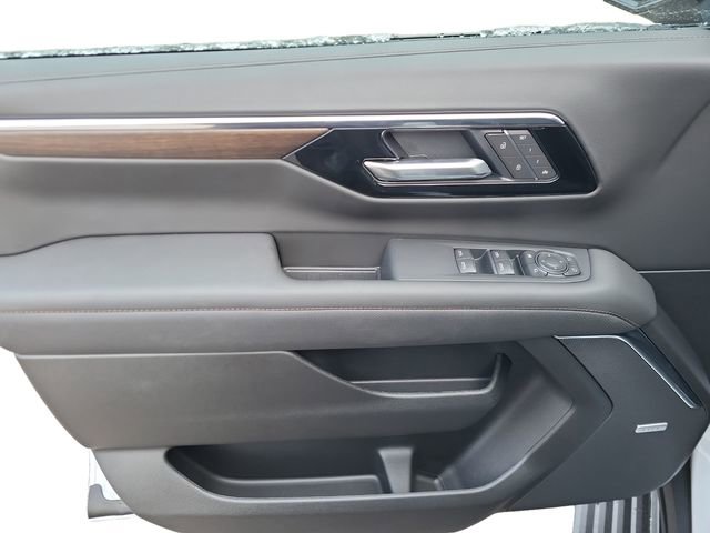 New 2026 Chevrolet Suburban High Country image 10