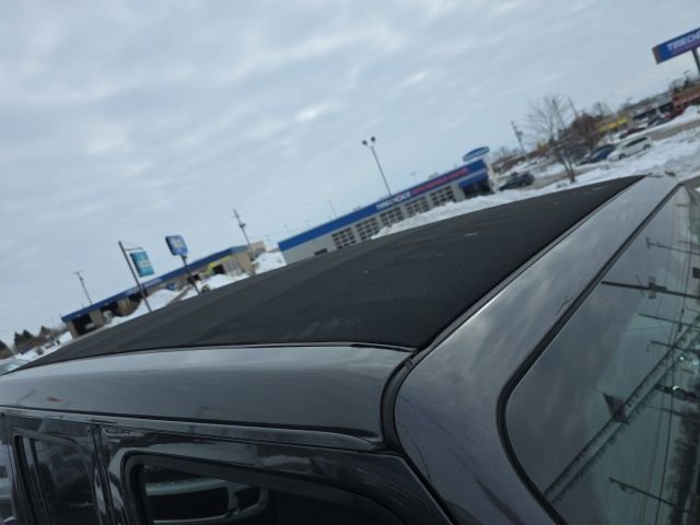 Used 2025 Jeep Wrangler Unlimited Sahara w/ Safety Group image 10