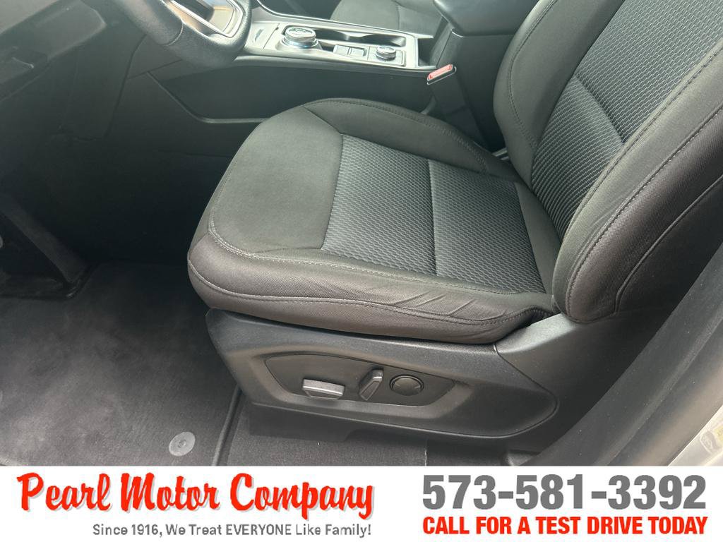 Used 2022 Ford Explorer XLT w/ Class IV Trailer Tow Package AWD/4WD image 10