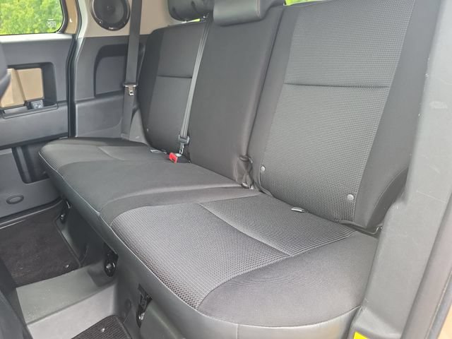 Used 2014 Toyota FJ Cruiser 4WD w/ Upgrade Package image 14