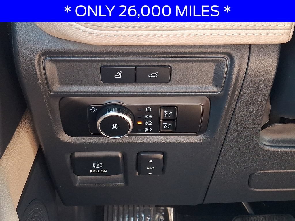 Used 2023 Ford Expedition Limited AWD/4WD image 25