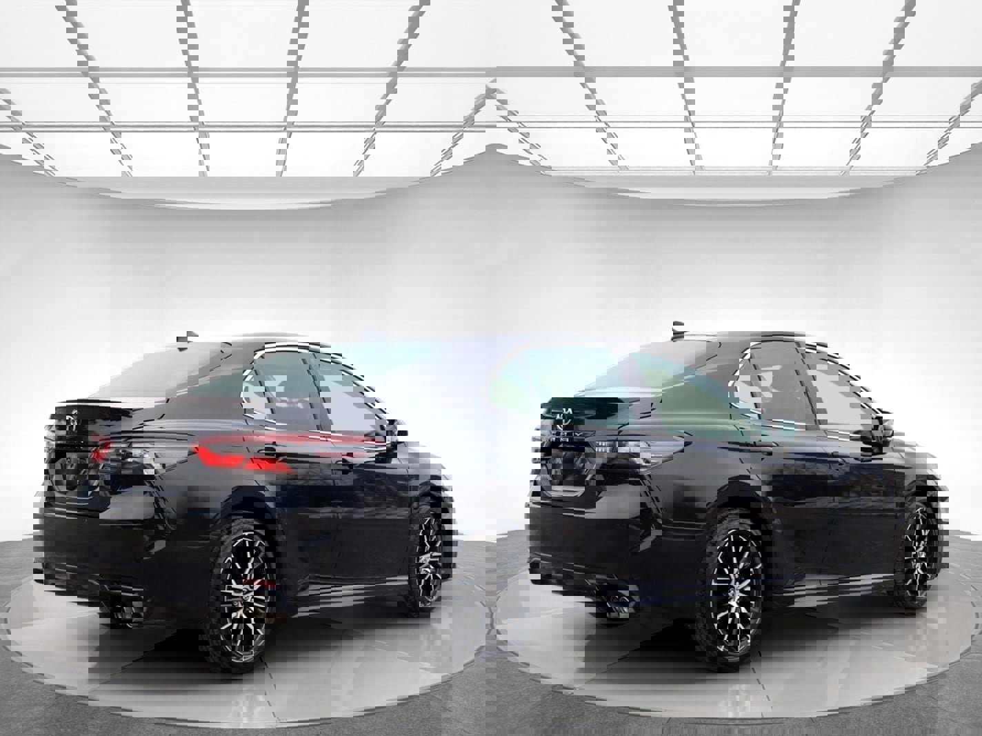 Used 2022 Toyota Camry SE image 8