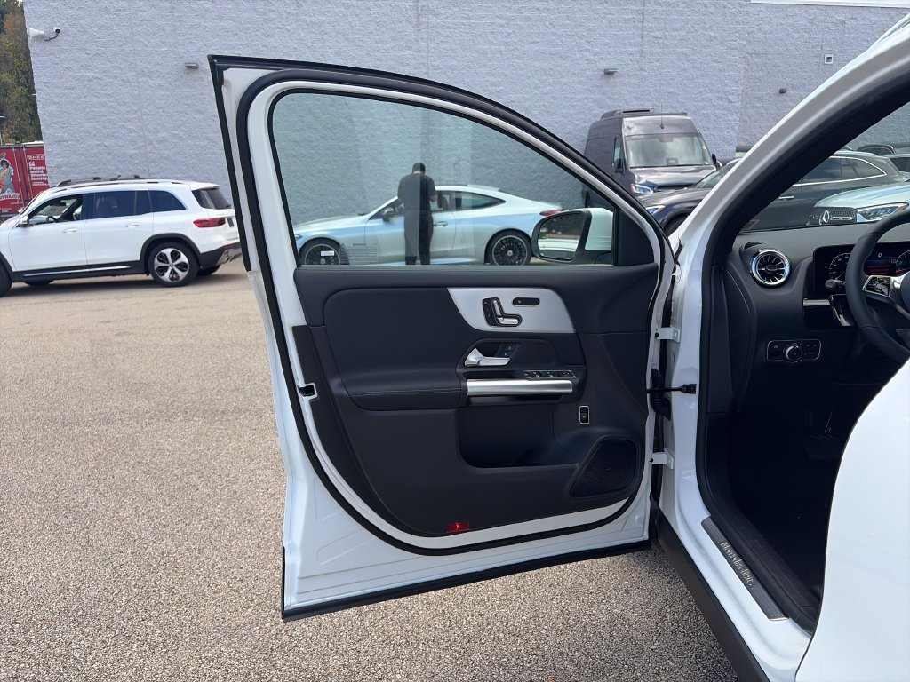 New 2026 Mercedes-Benz GLA 250 4MATIC image 10