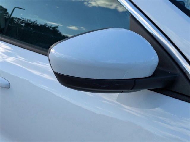 Used 2020 Ford Escape SE image 12