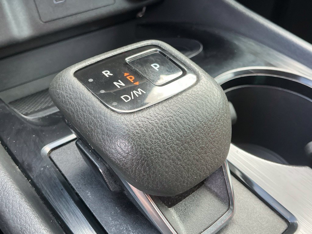 Used 2023 Nissan Rogue S AWD/4WD image 32