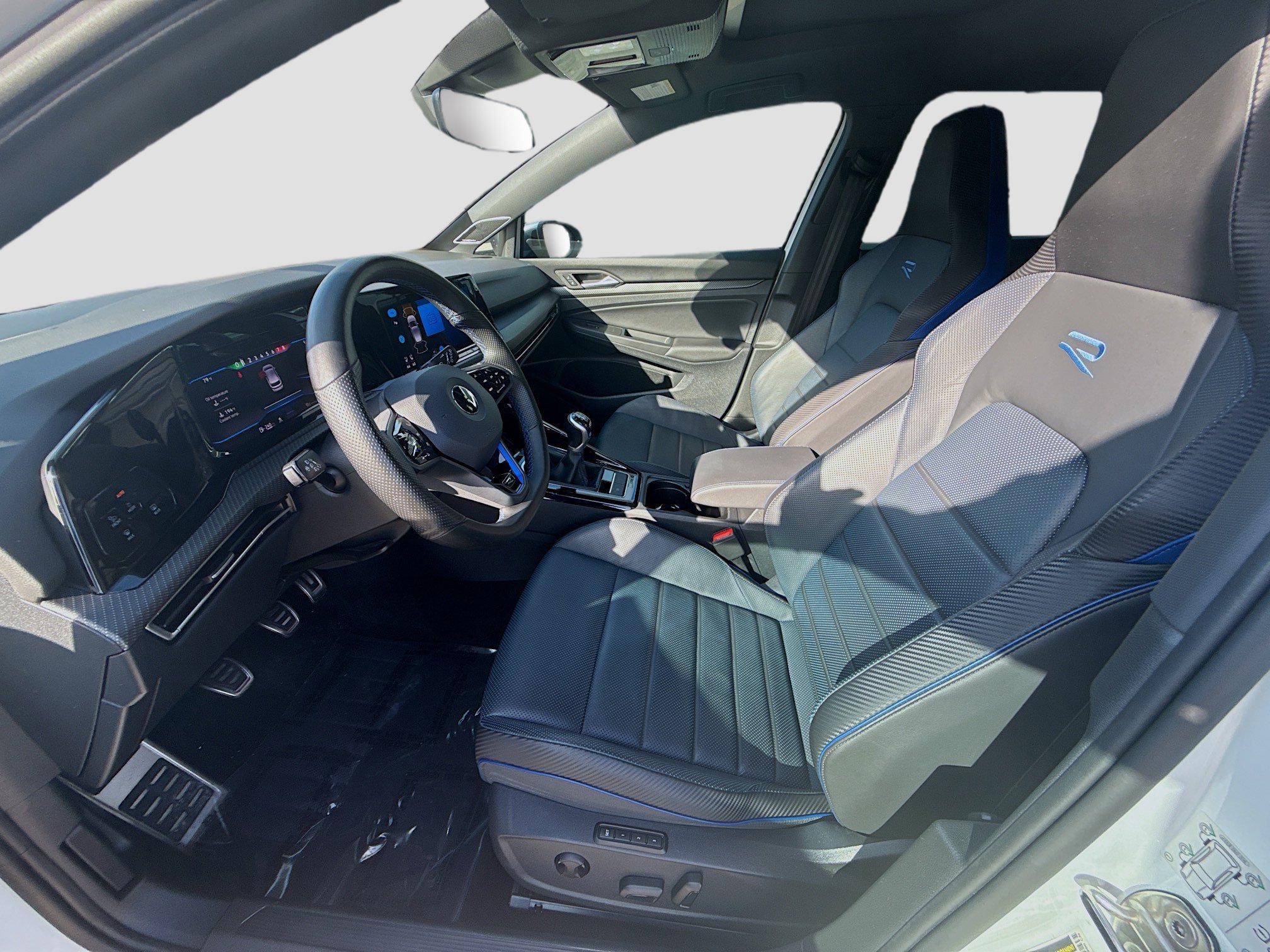 Certified 2023 Volkswagen Golf R image 19