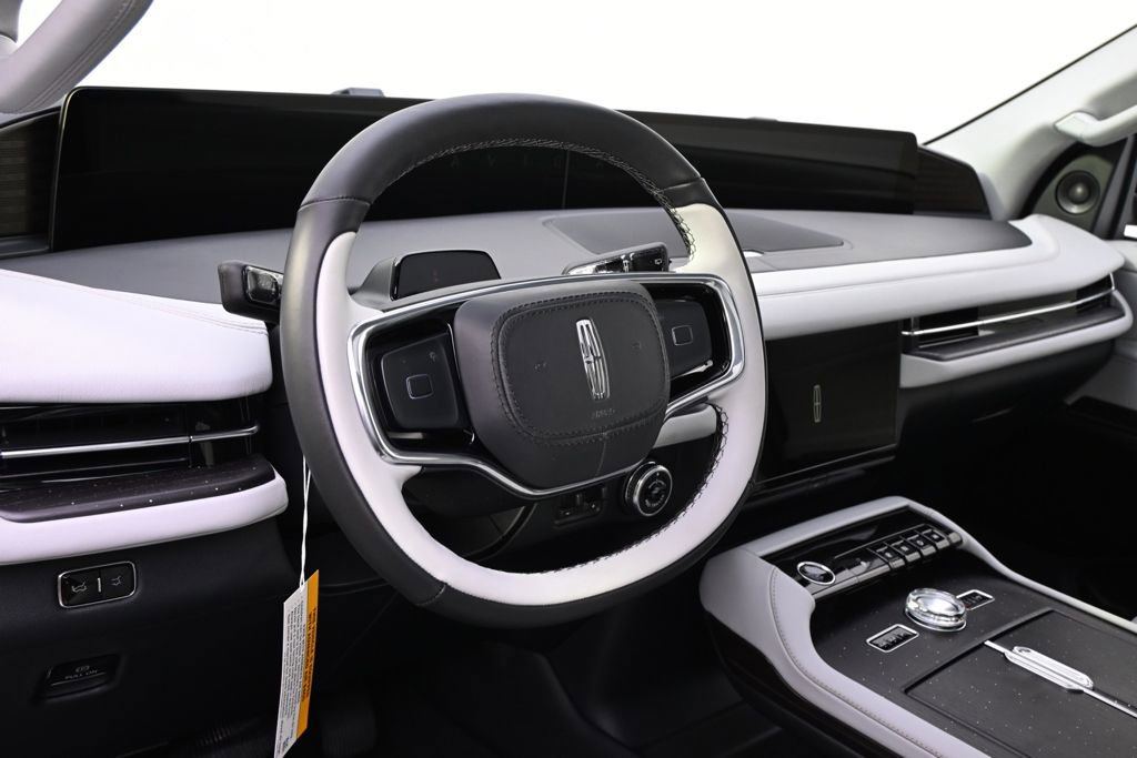 New 2026 Lincoln Navigator Black Label image 11