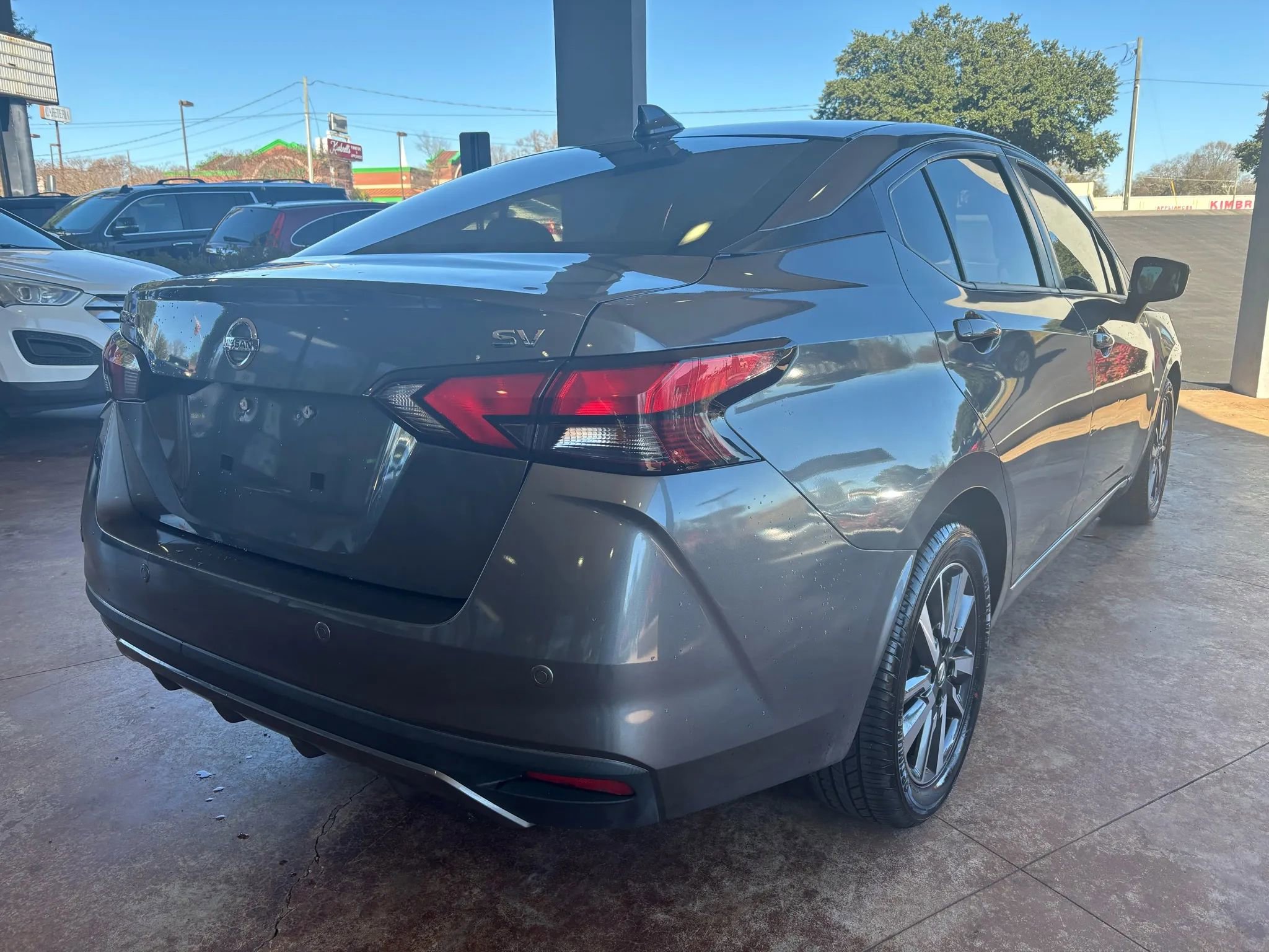 Used 2021 Nissan Versa SV image 6