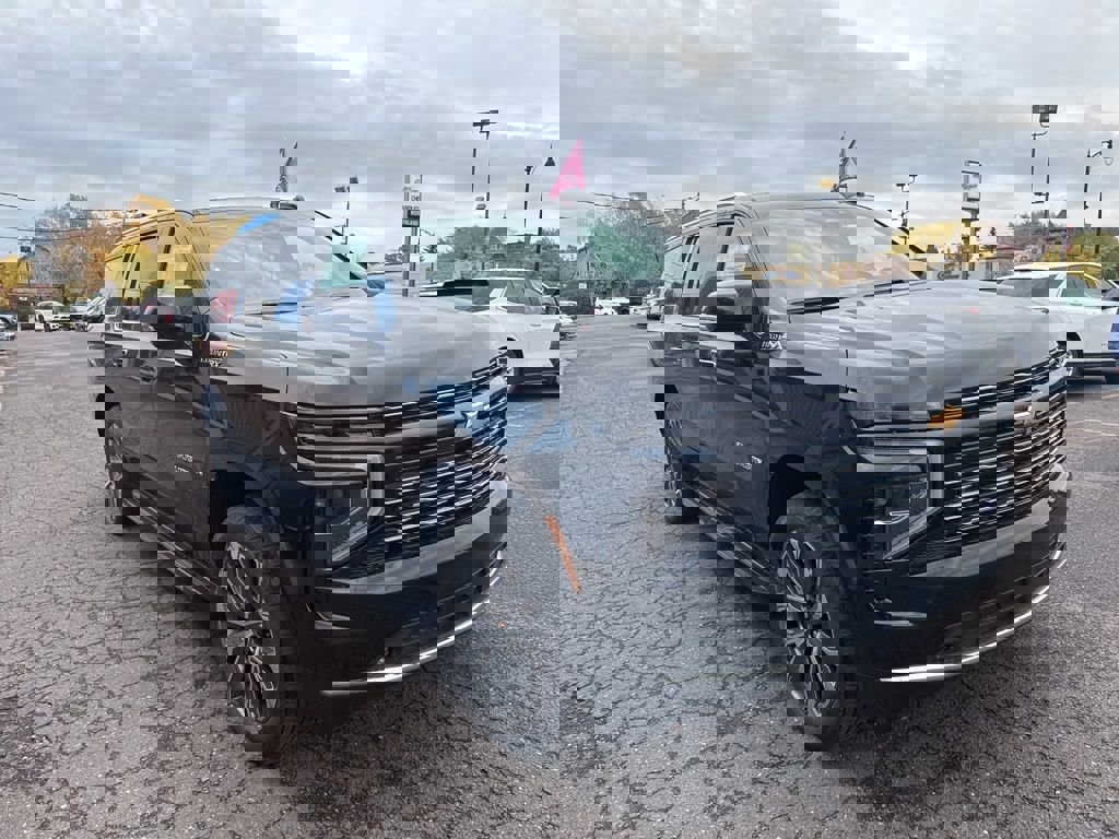 New 2026 Chevrolet Suburban High Country w/ Sun And Tow Package image 4