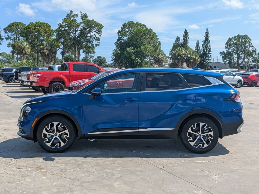 Certified 2023 Kia Sportage EX FWD image 5