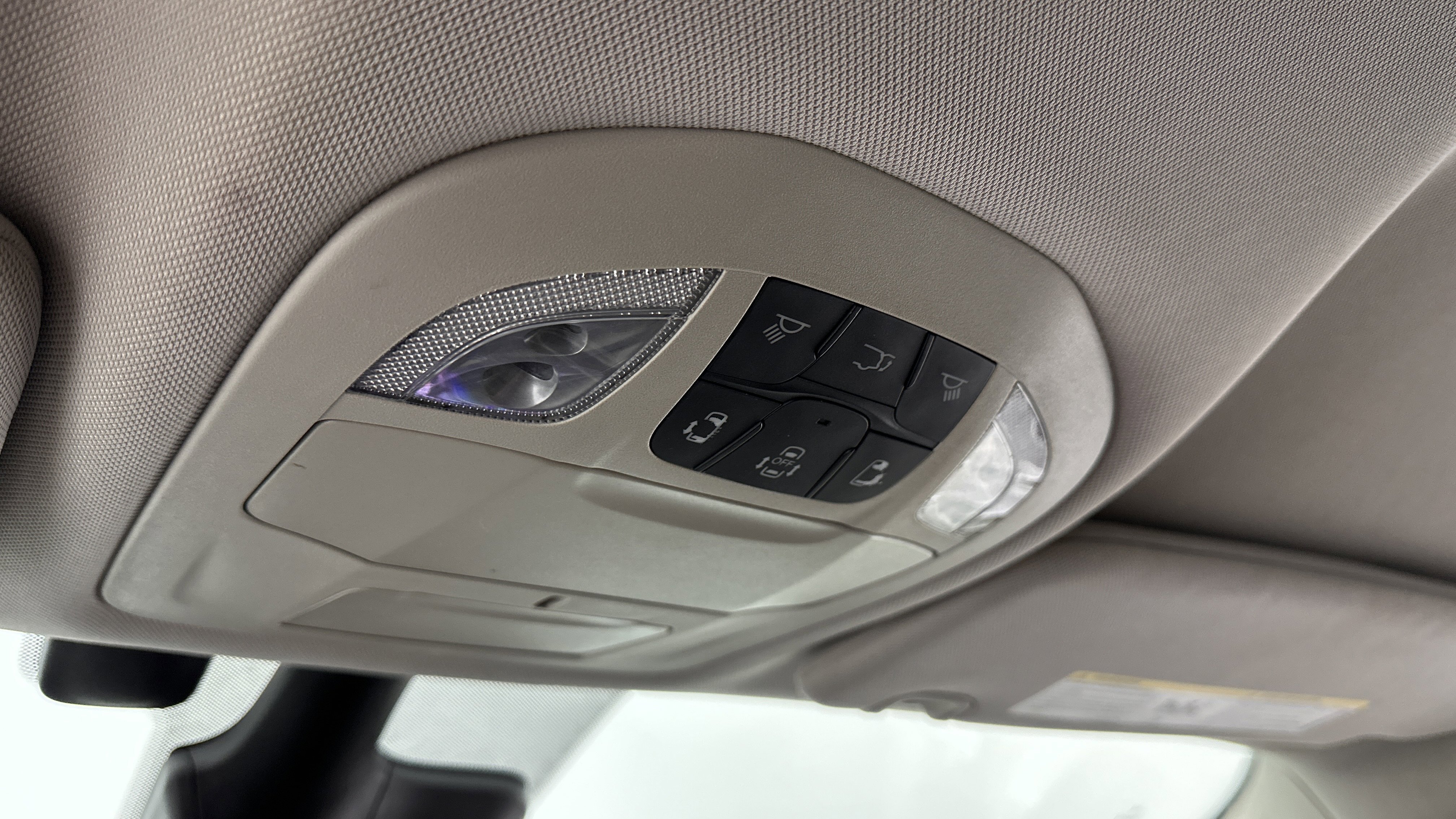 Used 2022 Chrysler Pacifica Touring-L FWD image 17