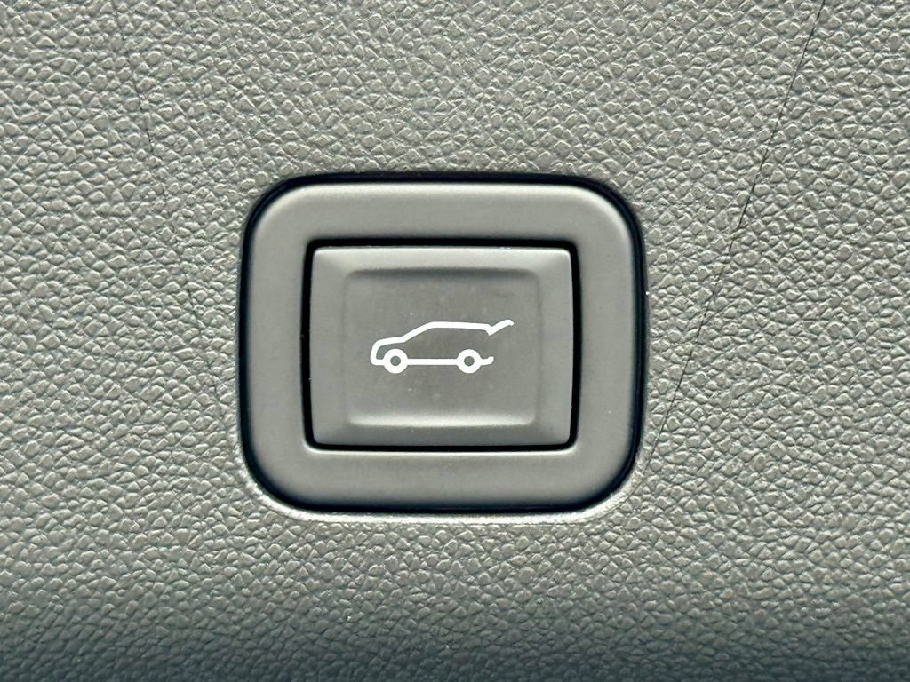 Certified 2024 Cadillac Escalade Sport w/ Touring Package AWD/4WD image 37