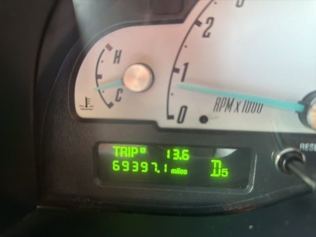 Used 2002 Ford Thunderbird RWD image 11