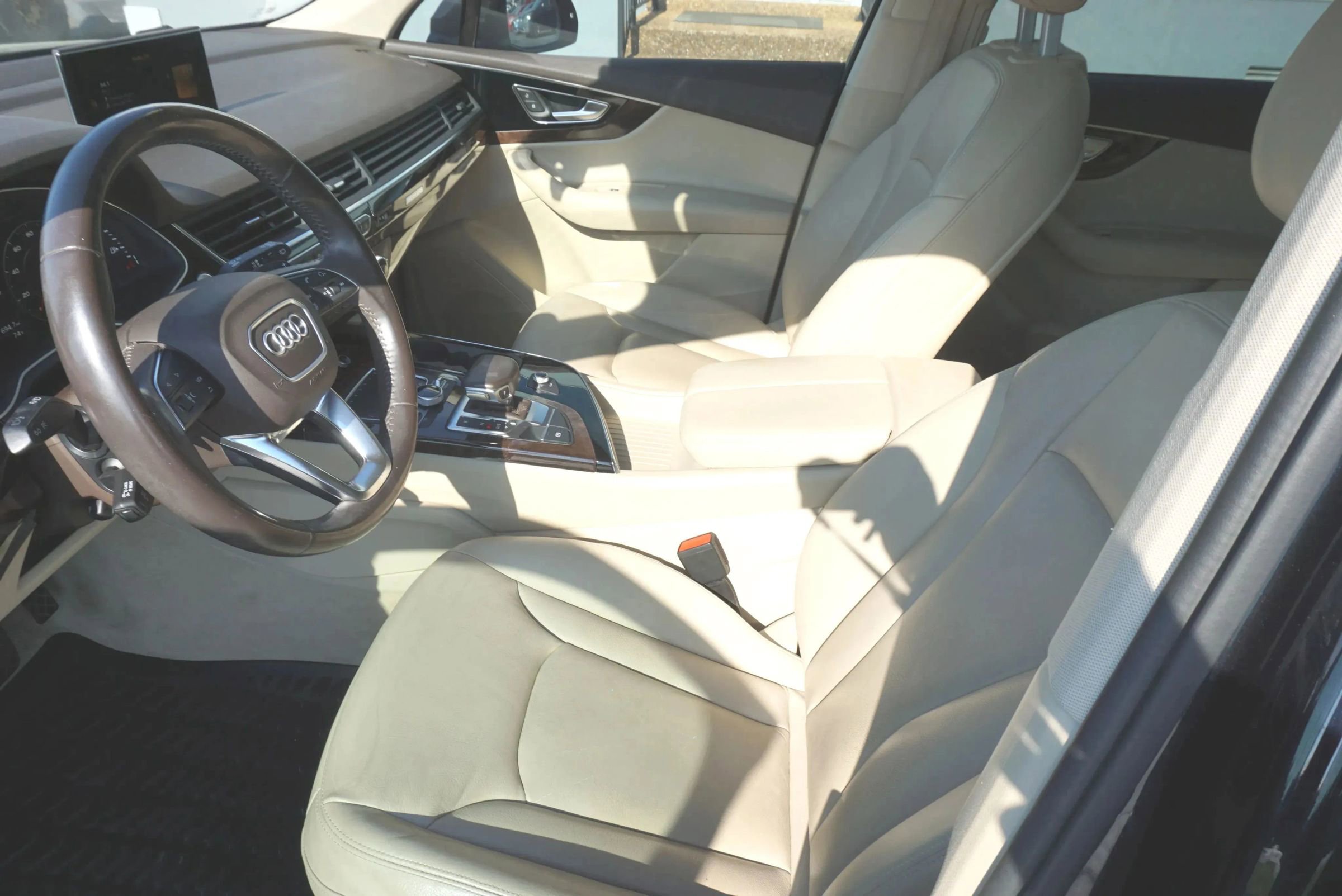 Used 2017 Audi Q7 3.0T Premium Plus image 26