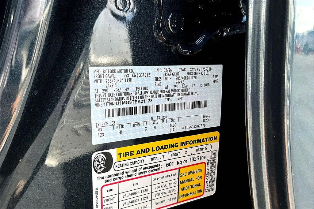 New 2026 Ford Expedition Platinum w/ Stealth Performance Package image 8