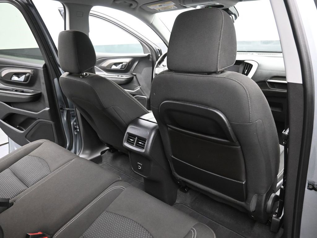 Used 2024 GMC Terrain SLE image 10
