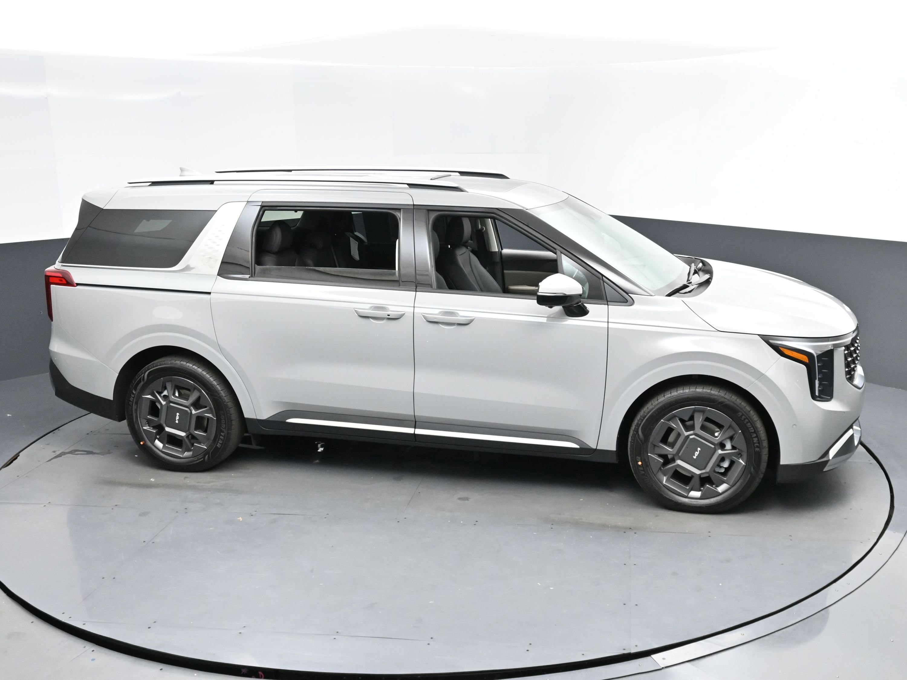 New 2026 Kia Carnival SX image 7