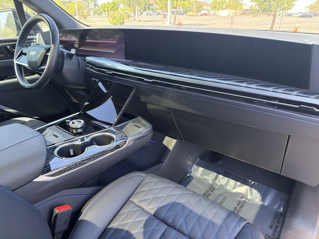 Used 2026 Cadillac Escalade IQ Luxury 1 image 34