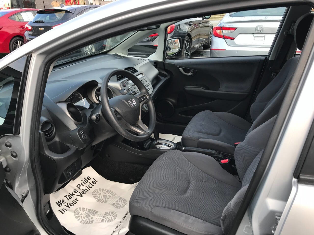 Used 2011 Honda Fit image 9