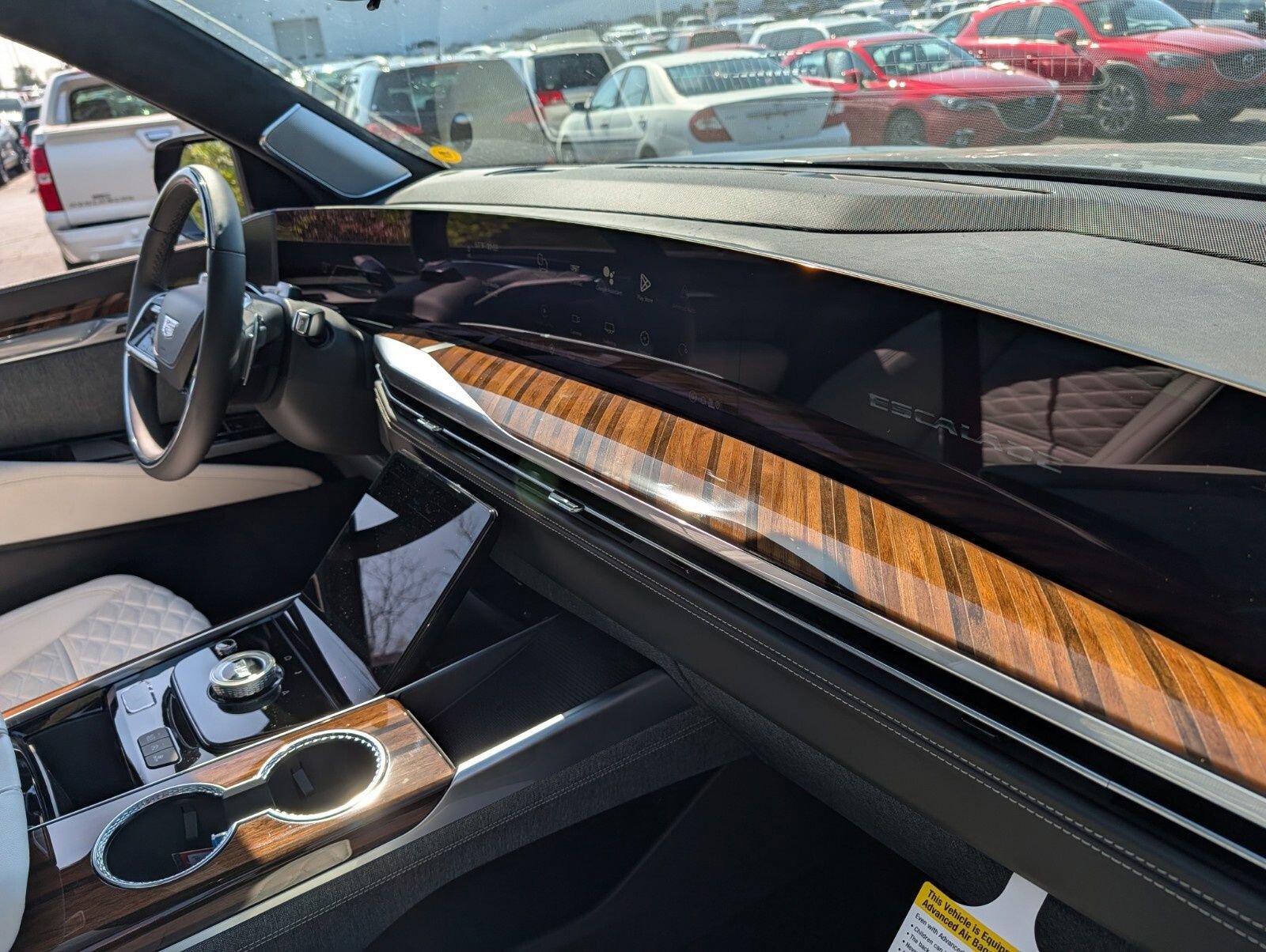 New 2026 Cadillac Escalade ESV Platinum Sport w/ LPO, ONYX Package AWD/4WD image 35