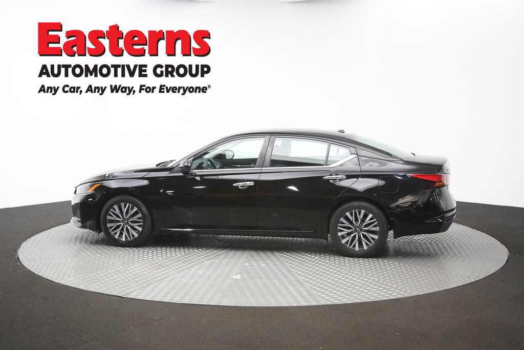 Used 2023 Nissan Altima 2.5 SV FWD image 60