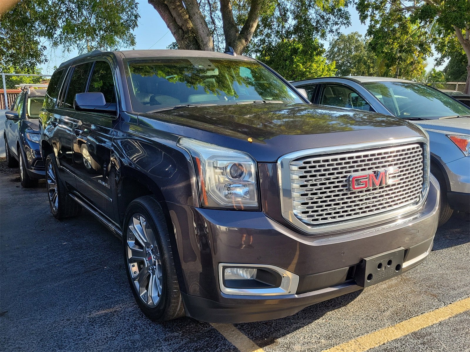 Used 2017 GMC Yukon Denali w/ Open Road Package image 3