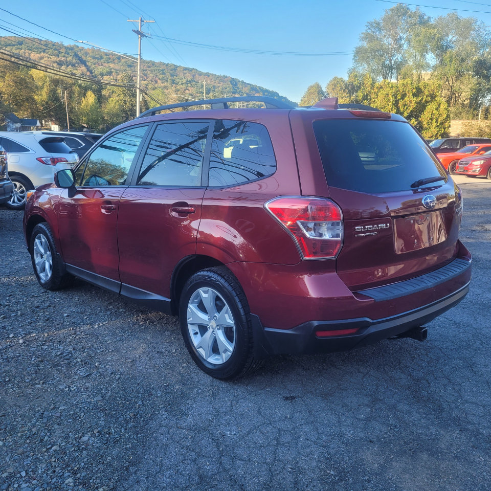 Used 2016 Subaru Forester 2.5i Premium image 6