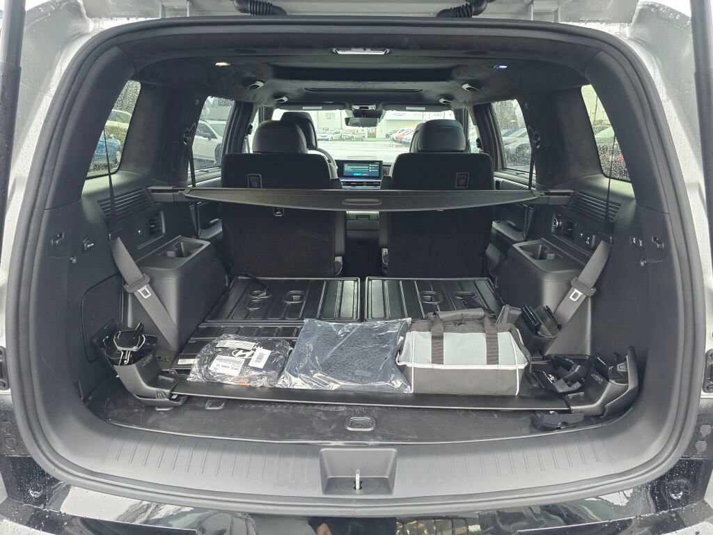 Used 2025 Hyundai Santa Fe Calligraphy image 11