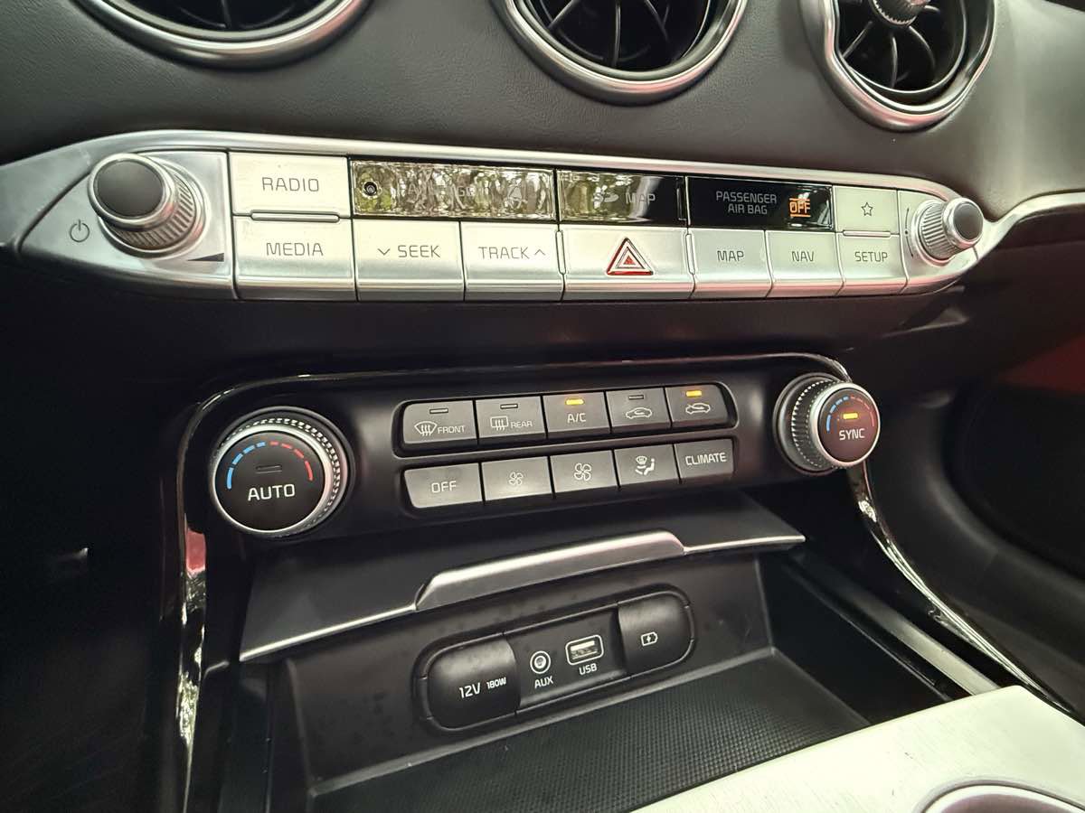 Used 2018 Kia Stinger GT1 image 20