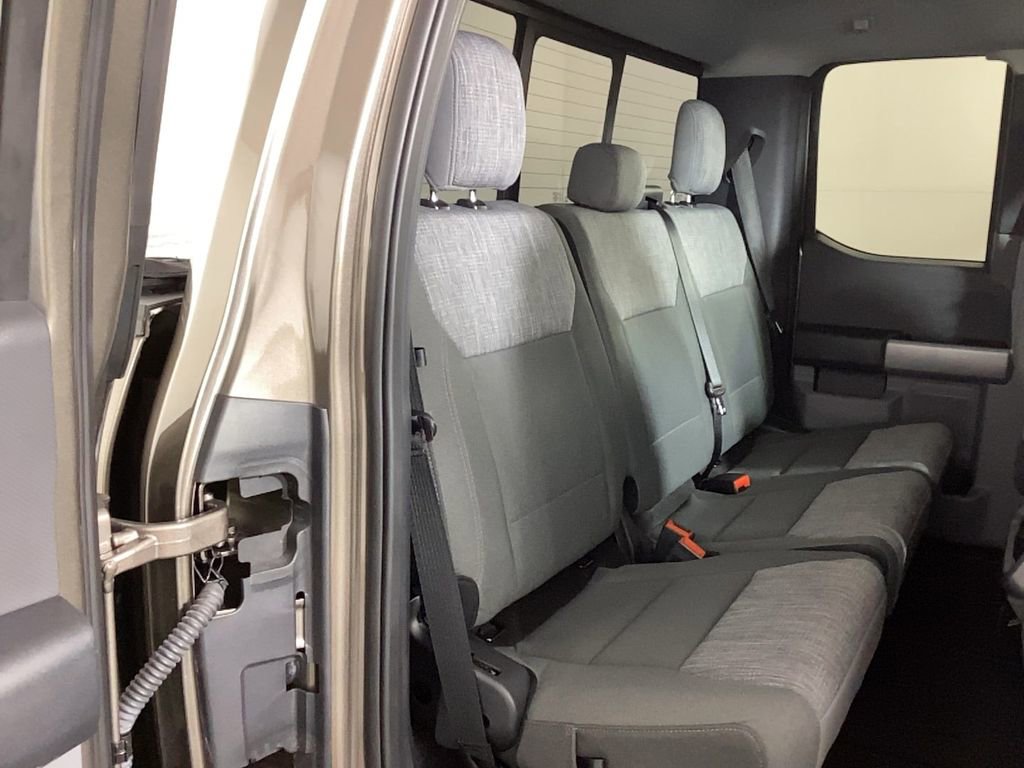 Used 2022 Ford F150 XLT w/ Equipment Group 302A High image 9