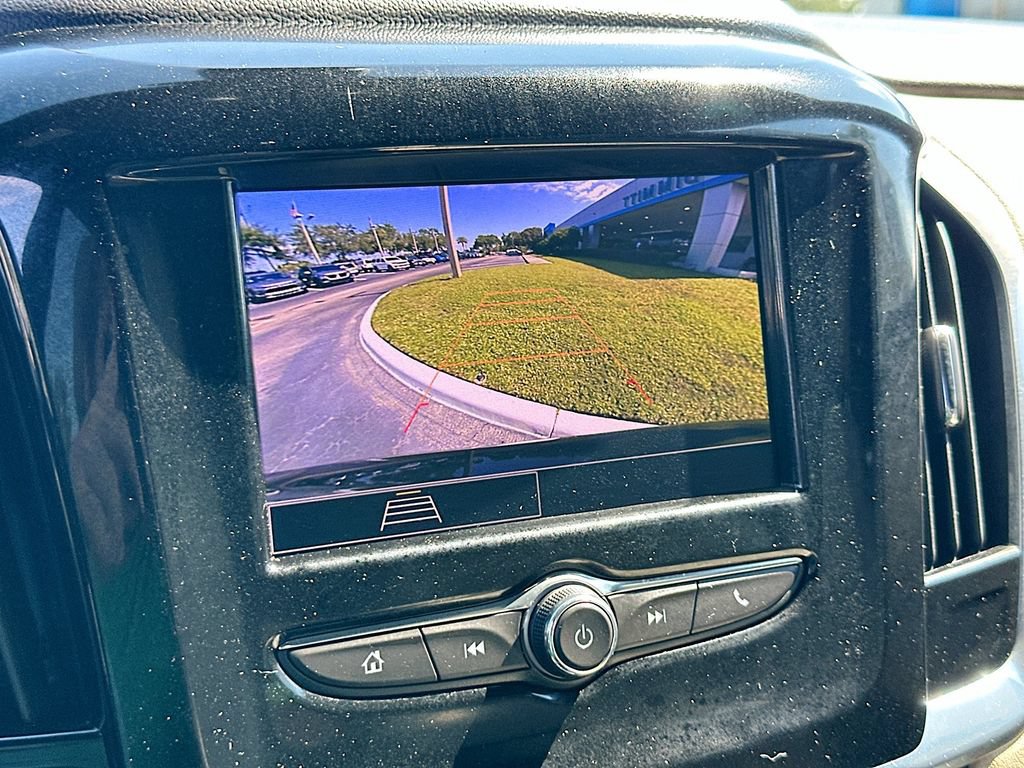Used 2023 Chevrolet Traverse LS w/ Safety Package FWD image 13