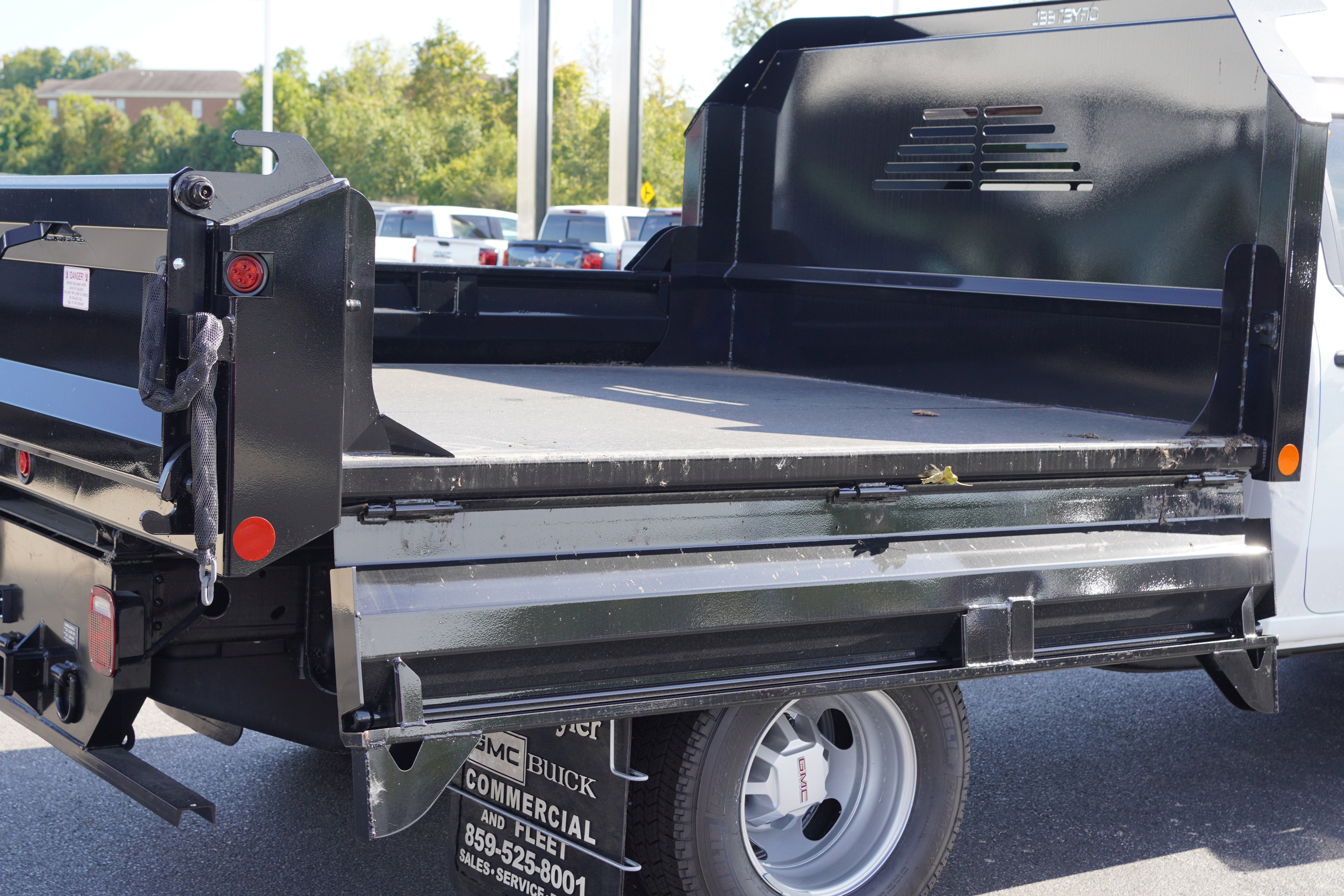 New 2025 GMC Sierra 3500 Pro w/ Convenience Package image 8