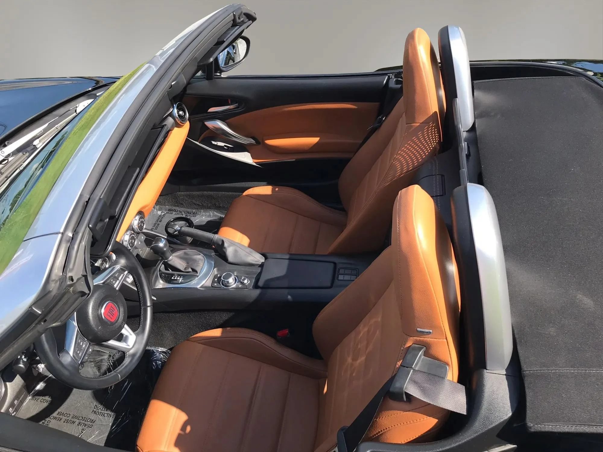 Used 2017 FIAT 124 Spider Lusso RWD image 12