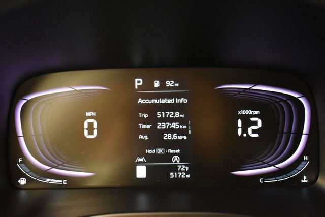 Used 2025 Kia Soul LX FWD image 17
