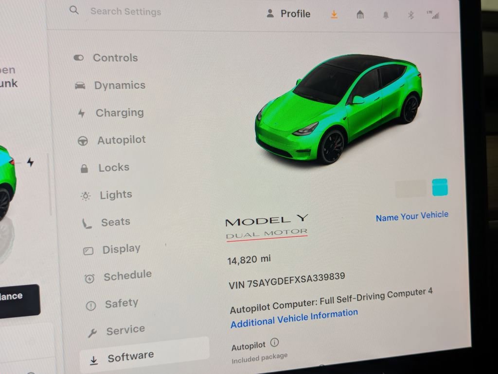 Used 2025 Tesla Model Y Performance image 40