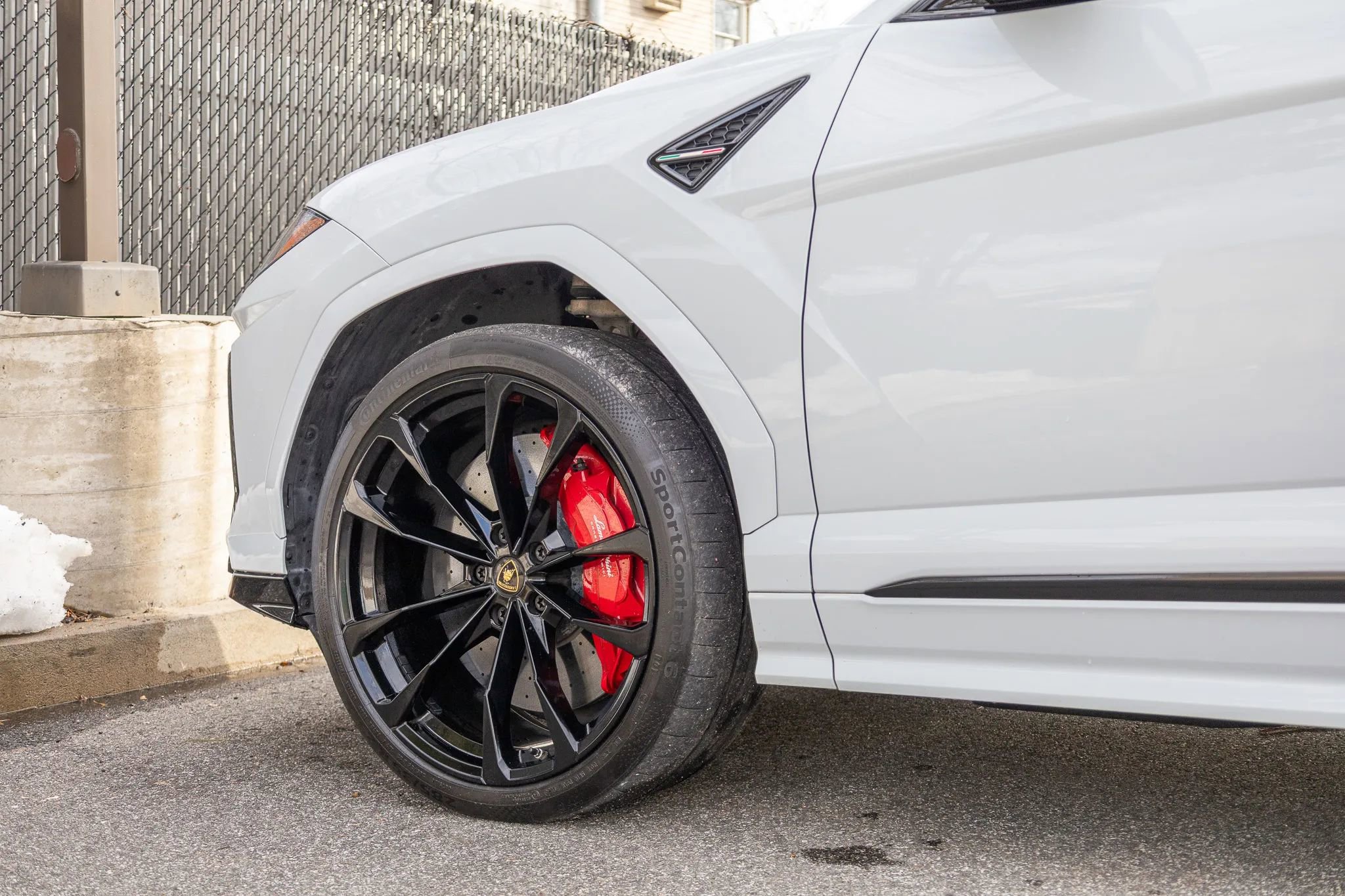 Used 2022 Lamborghini Urus image 12