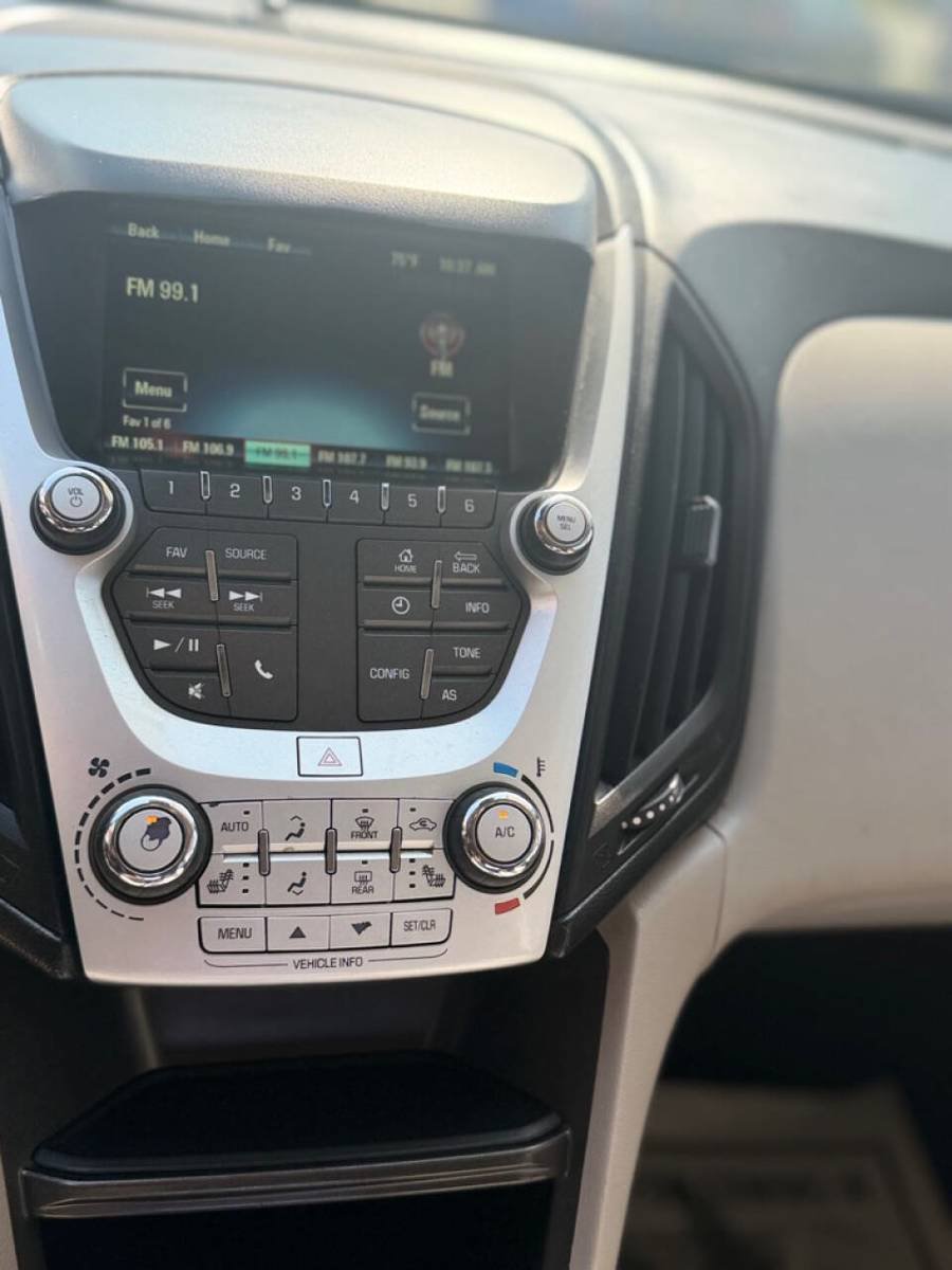 Used 2017 Chevrolet Equinox LT w/ Convenience Package FWD image 17