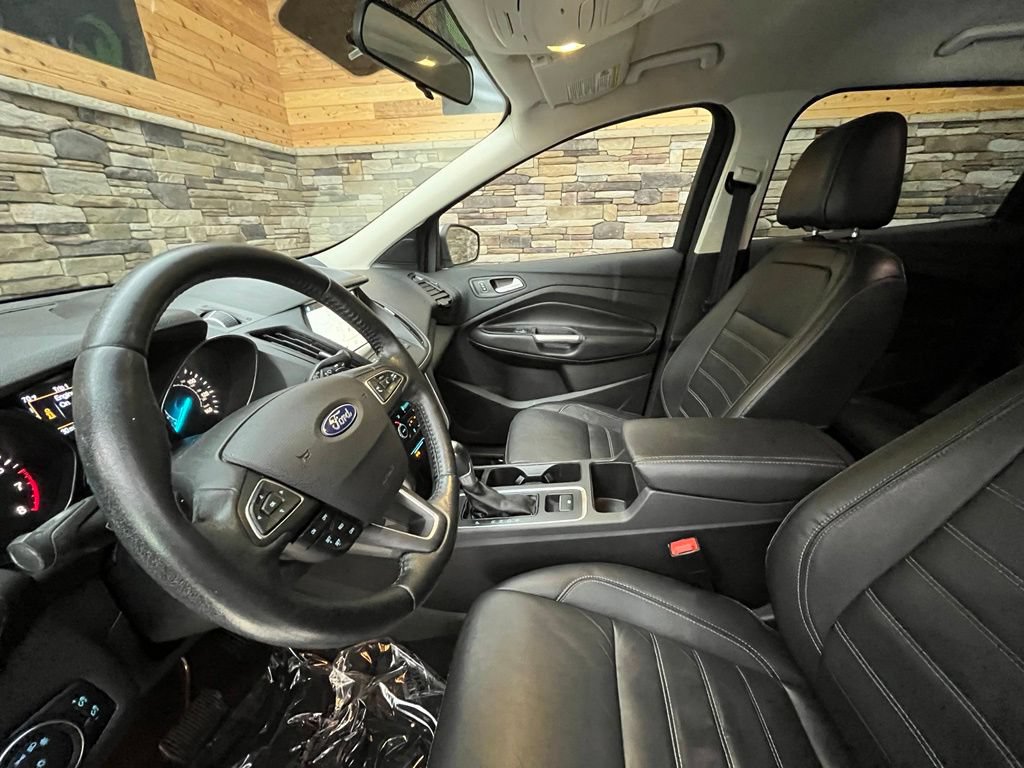 Used 2017 Ford Escape SE w/ SE Leather Comfort Package AWD/4WD image 26