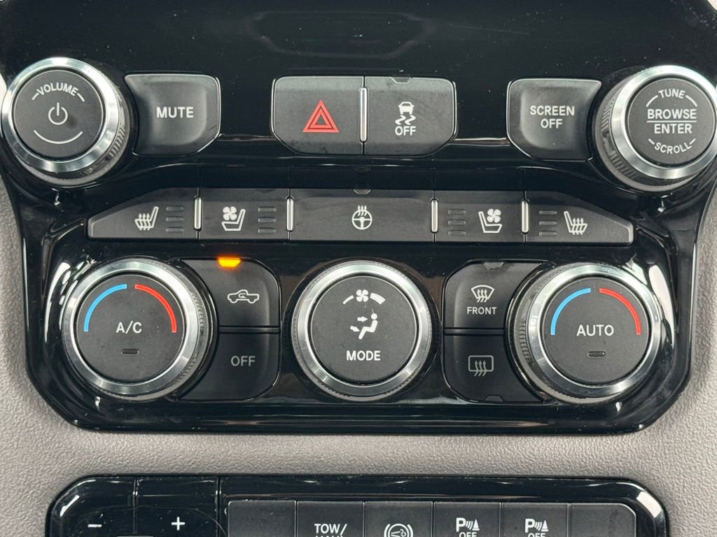 Used 2021 RAM 2500 Laramie AWD/4WD image 25
