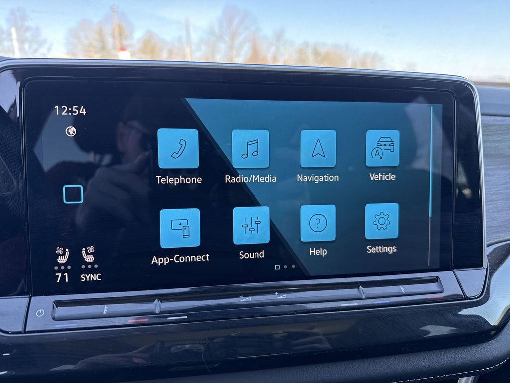 Certified 2025 Volkswagen Atlas SEL image 15