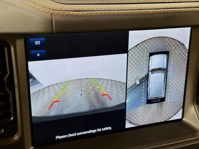 Used 2024 Ford Bronco Badlands image 14