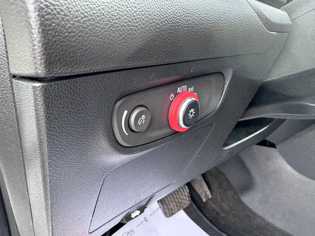 Used 2024 Buick Encore GX Preferred image 12